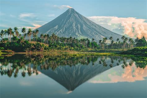 12 Most Beautiful Places in the Philippines to Visit.